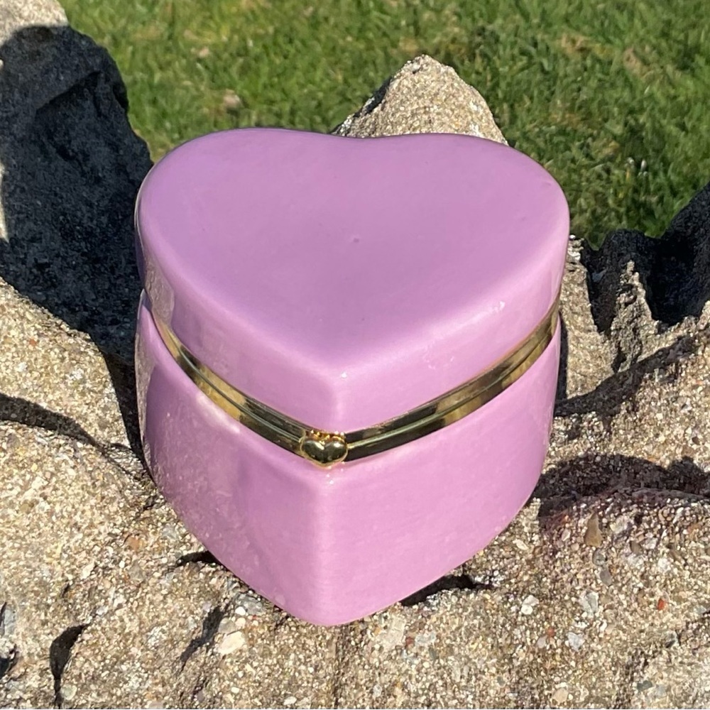 Heart Shaped Trinket Box Hinged Jewelry Gift Box Pink Ceramic Dish with Lid 3” - Picture 2 of 6